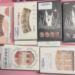 Lot of 18 Packs of Press On Nails